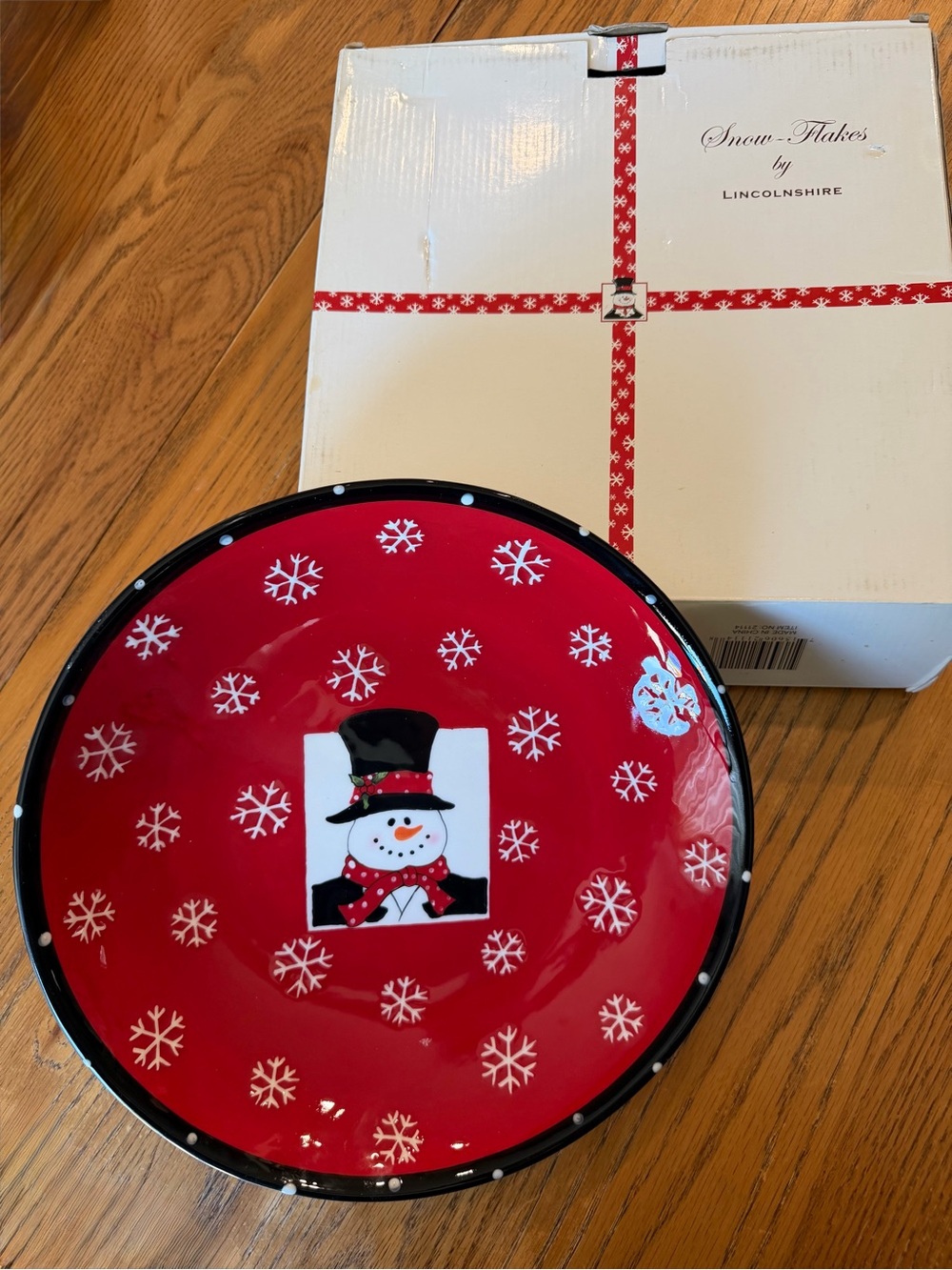 Lincolnshire Snow-Flakes Tuxedo Snowman Ceramic Bowl